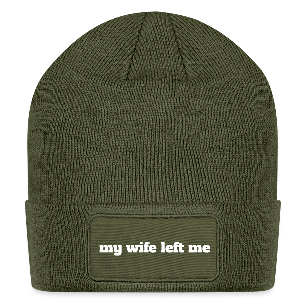 My wife left me - Patch Beanie - olive